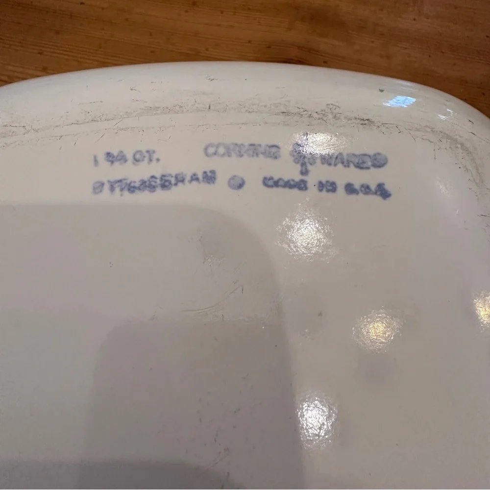 Vintage CorningWare dish 1 3/4 quart casserole dish from the 